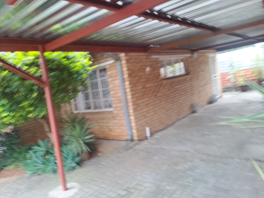 15 Bedroom Property for Sale in Oos Einde North West